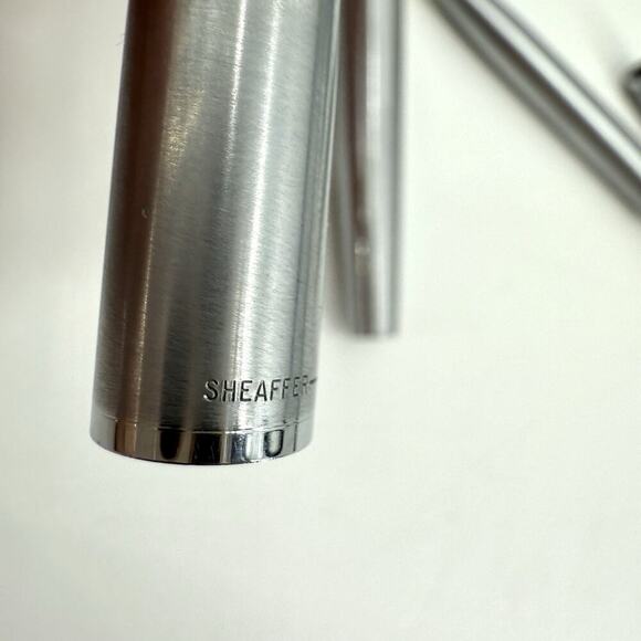 Sheaffer VTG Brushed Chrome Cartridge Fill Fountain Pen / Mechanical Pencil Set - Picture 7 of 13